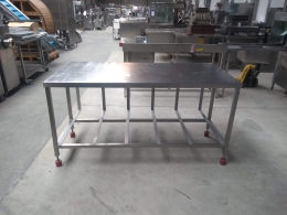 s/s table 